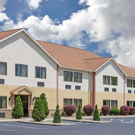 Baymont By Wyndham Boston Heights/Hudson Hotel Ngoại thất bức ảnh