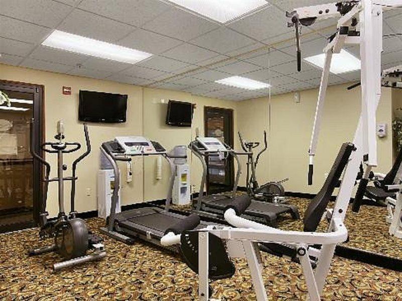 Baymont By Wyndham Boston Heights/Hudson Hotel Ngoại thất bức ảnh